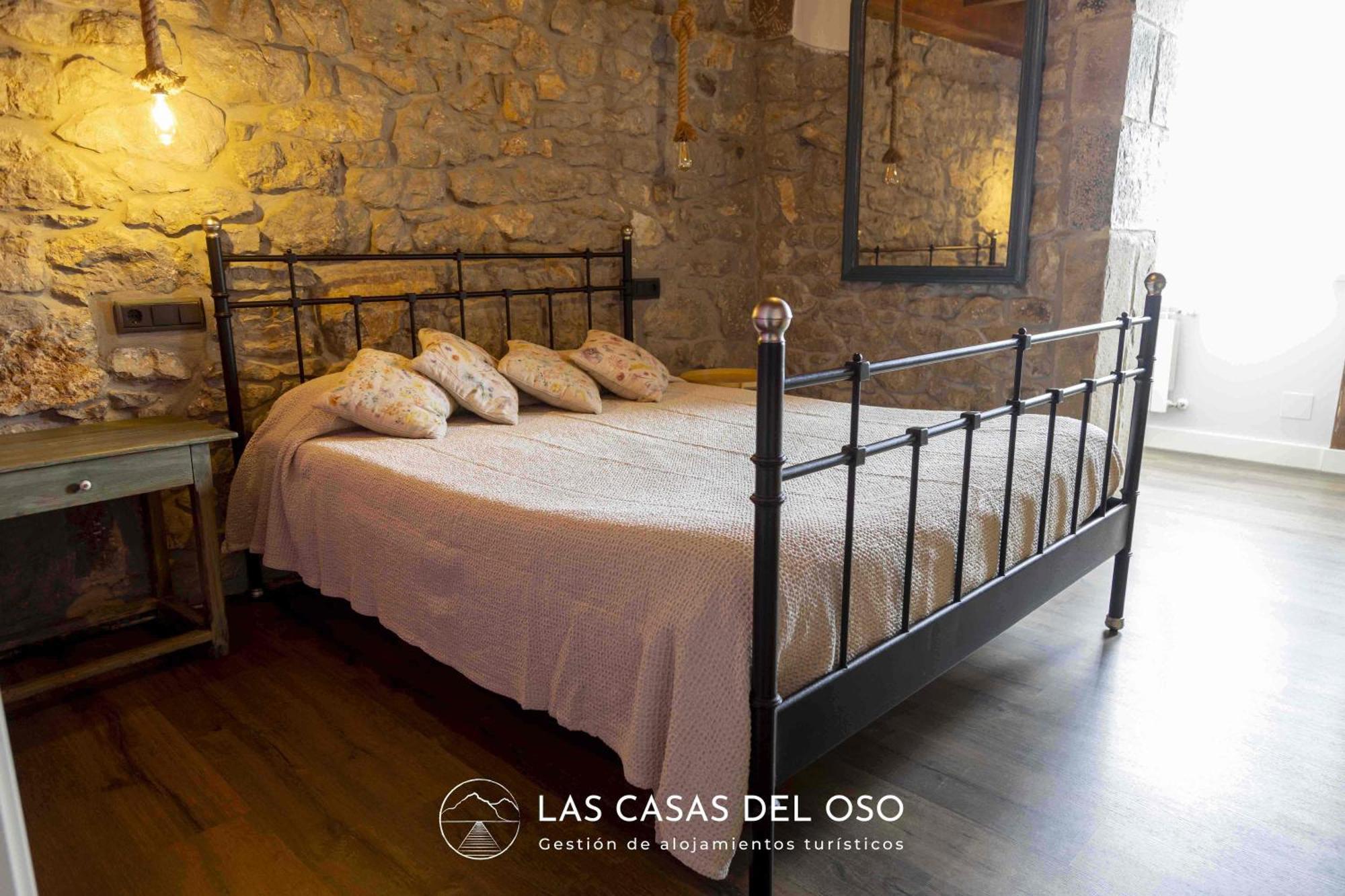 El Mirador De San Trocaya - Las Casas Del Oso Villamarcel Extérieur photo